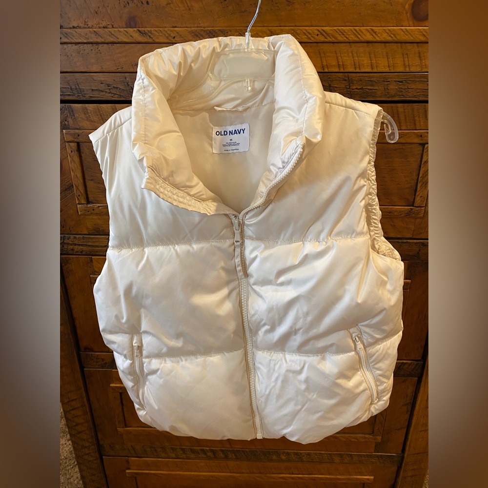 Old Navy off white colored puffer vest
